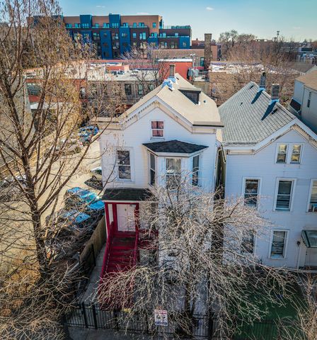 2423 W Moffat Street, Chicago, IL 60647