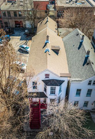 2423 W Moffat Street, Chicago, IL 60647