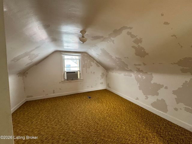 3122 Plover Rd, Louisville, KY 40213