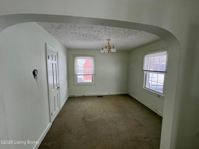 3122 Plover Rd, Louisville, KY 40213