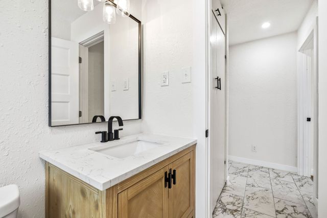 801 Woodleigh Drive, Mckinney, TX 75069