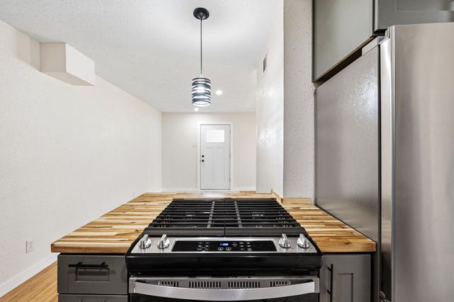 801 Woodleigh Drive, Mckinney, TX 75069