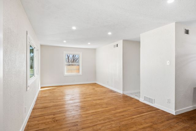 801 Woodleigh Drive, Mckinney, TX 75069