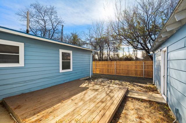 801 Woodleigh Drive, Mckinney, TX 75069