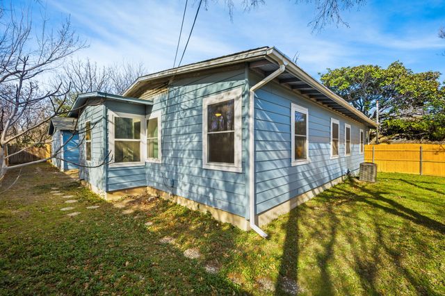 801 Woodleigh Drive, Mckinney, TX 75069