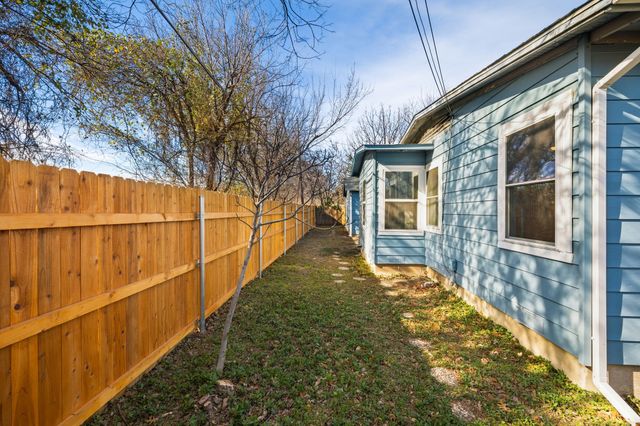 801 Woodleigh Drive, Mckinney, TX 75069