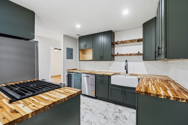 801 Woodleigh Drive, Mckinney, TX 75069