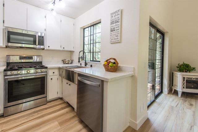 15046 Leiter Way, Grass Valley, CA 95949