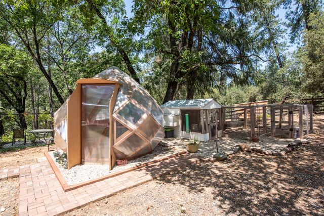 15046 Leiter Way, Grass Valley, CA 95949