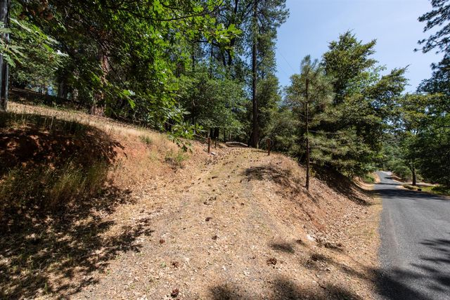 15046 Leiter Way, Grass Valley, CA 95949