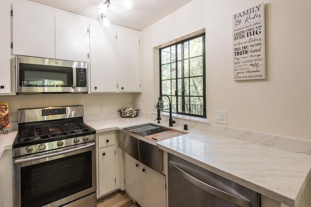 15046 Leiter Way, Grass Valley, CA 95949