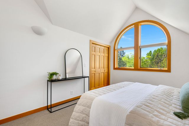 1991 NW 1st Street, Bend, OR 97703