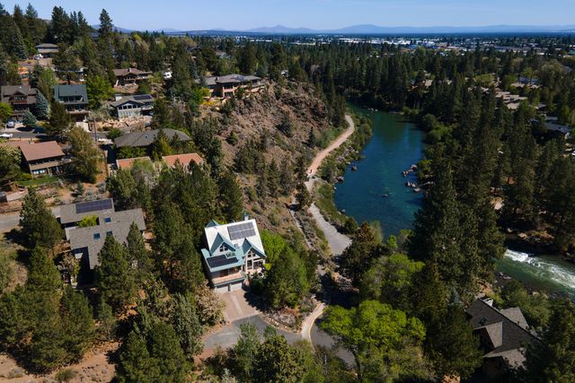 1991 NW 1st Street, Bend, OR 97703