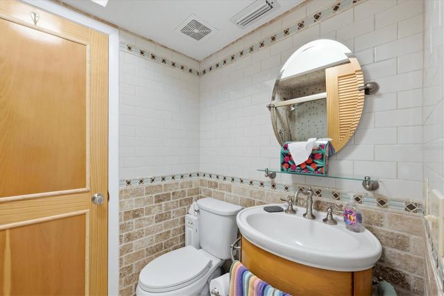 1052 KANT STREET, Englewood, FL 34224