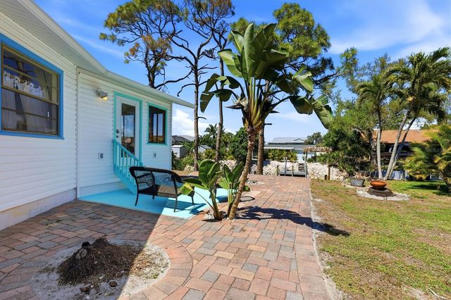 1052 KANT STREET, Englewood, FL 34224