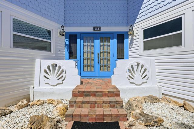 1052 KANT STREET, Englewood, FL 34224