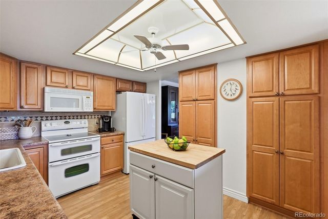 14102 E Linvale Place 101, Aurora, CO 80014