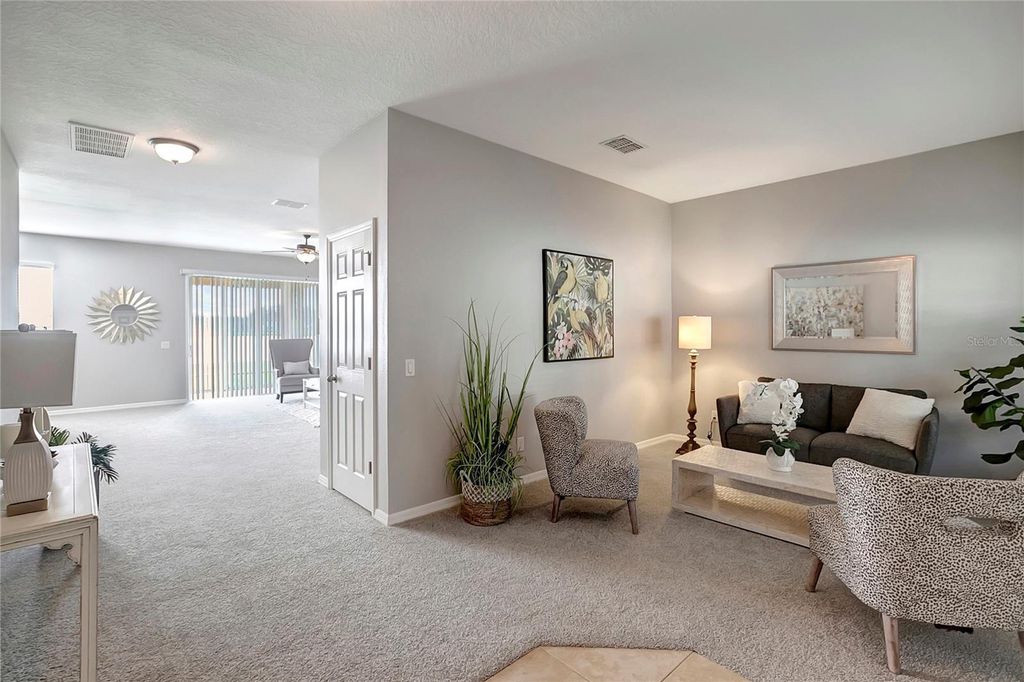 Image 3 of property listing at 10653 PICTORIAL PARK DRIVE, Tampa, FL 33647