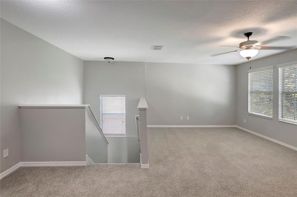 Image 27 of property listing at 10653 PICTORIAL PARK DRIVE, Tampa, FL 33647