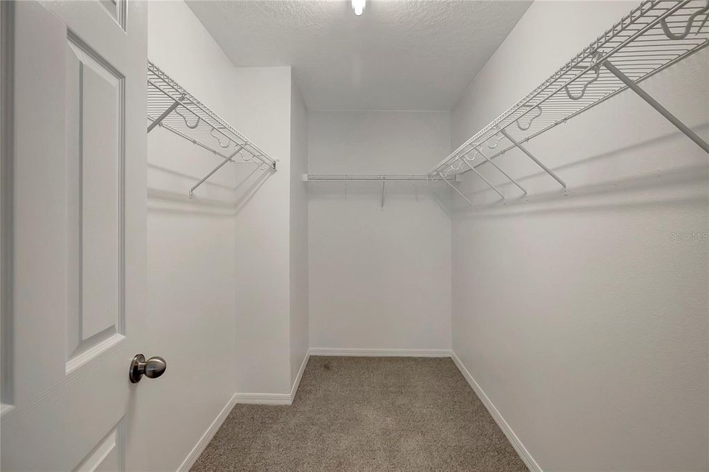 Image 34 of property listing at 10653 PICTORIAL PARK DRIVE, Tampa, FL 33647