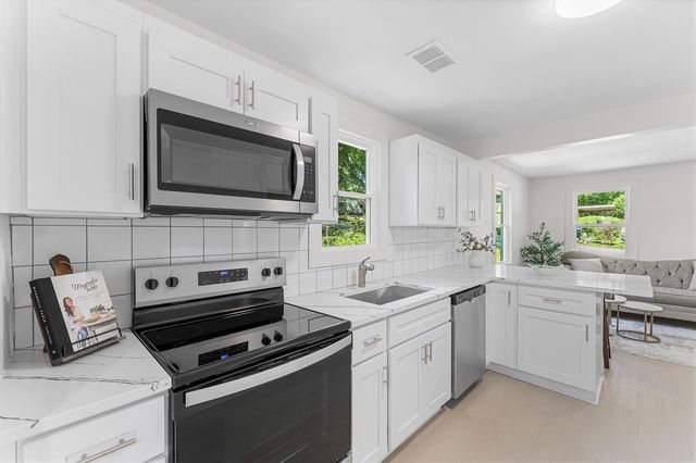 202 Loop Street, Greenville, SC 29609