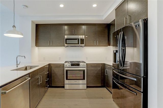 301 West Ave 2502, Austin, TX 78701