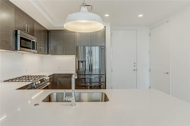 301 West Ave 2502, Austin, TX 78701