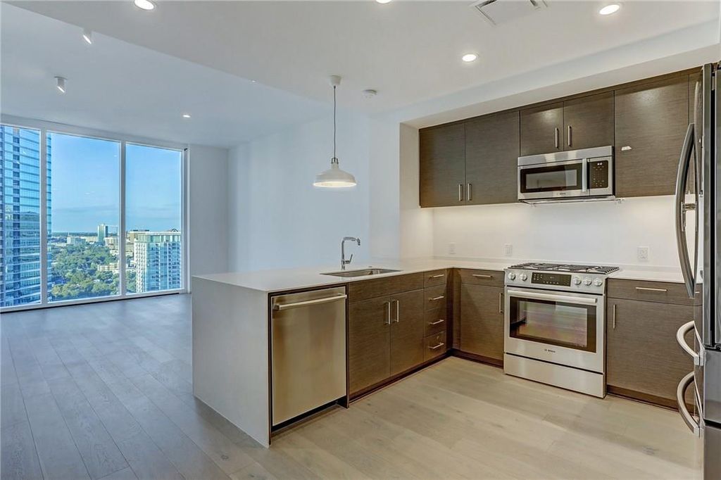301 West Ave 2502, Austin, TX 78701