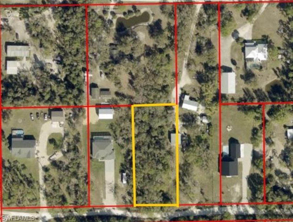 11851 Pine AVE, FORT MYERS, FL 33905 — photo 2