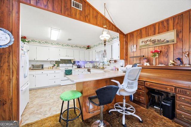 146 Mooring Road, Hawkinsville, GA 31036