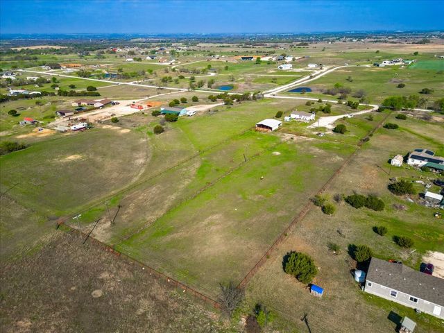 1251 County Road 233, Stephenville, TX 76401