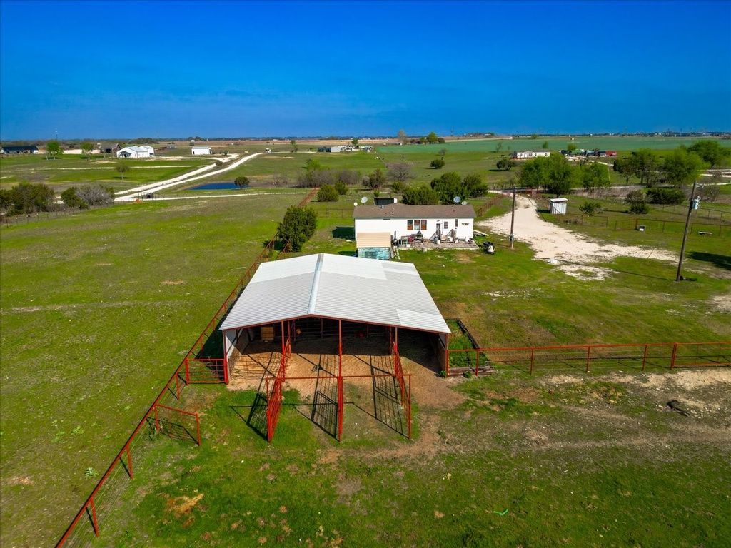 1251 County Road 233, Stephenville, TX 76401