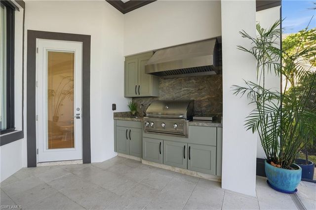 16341 Corsica WAY, Naples, FL 34110