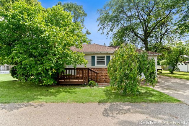 205 N Franklin Street, Zeeland, MI 49464