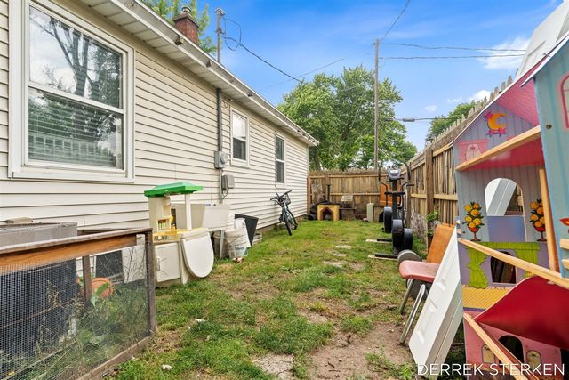 205 N Franklin Street, Zeeland, MI 49464