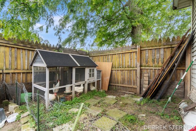 205 N Franklin Street, Zeeland, MI 49464