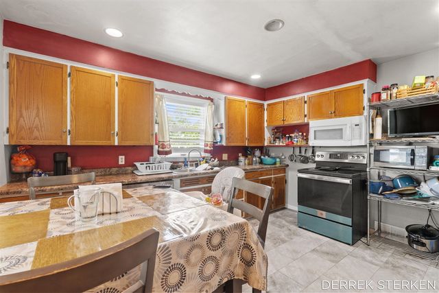 205 N Franklin Street, Zeeland, MI 49464