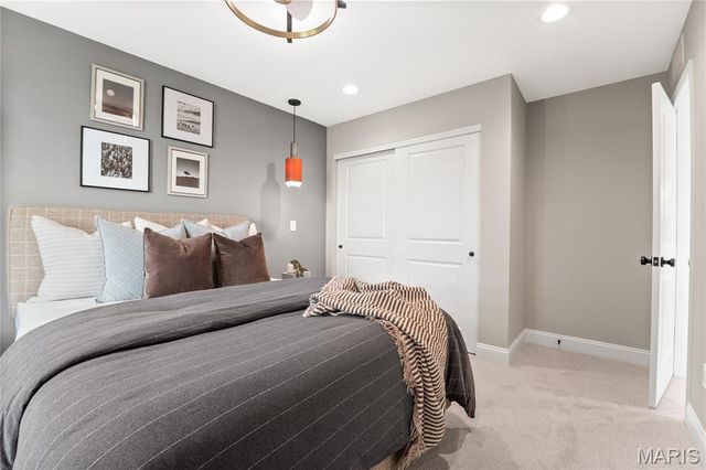 145 Sesame Loop, St Peters, MO 63303