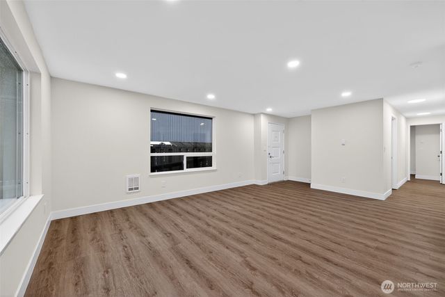 849 S Jackson Avenue, Tacoma, WA 98465