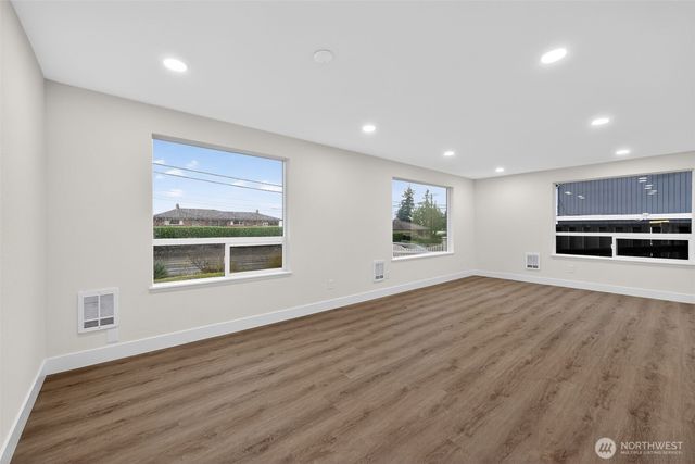 849 S Jackson Avenue, Tacoma, WA 98465