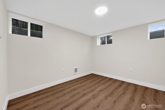 849 S Jackson Avenue, Tacoma, WA 98465