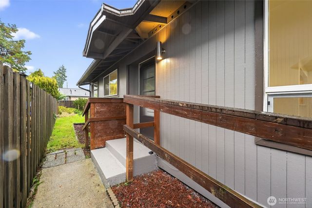 849 S Jackson Avenue, Tacoma, WA 98465