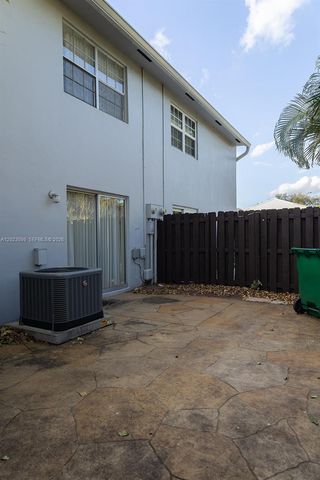 8018 SW 18th Ct 2-8, Davie, FL 33324