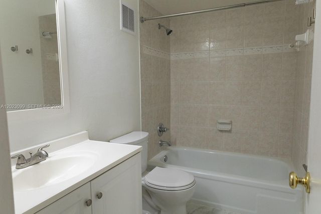 8018 SW 18th Ct 2-8, Davie, FL 33324