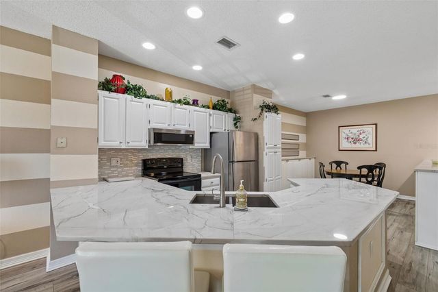 1010 NORMANDY TRACE ROAD, Tampa, FL 33602