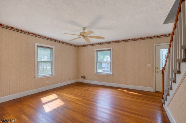 25 Monroe St, Somerville Boro, NJ 08876