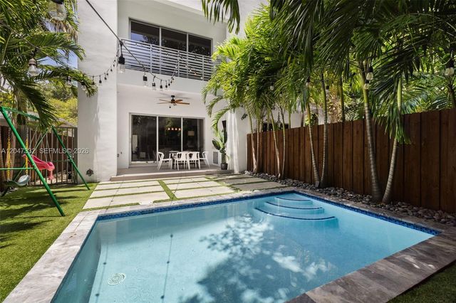 3139 Ohio St 3139, Coconut Grove, FL 33133