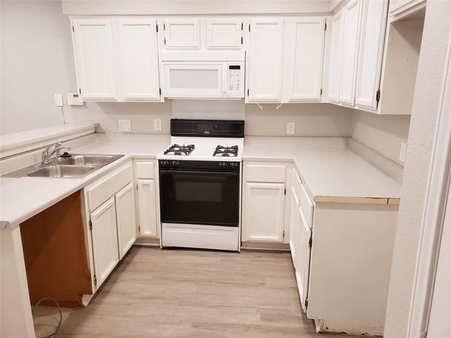 12913 Steeple Chase DR, Austin, TX 78729