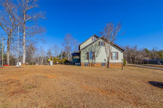 135 Cribbs Way, Easley, SC 29640