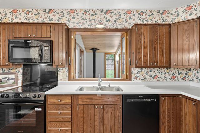 224 Thornberry Drive, Churchill Boro, PA 15235
